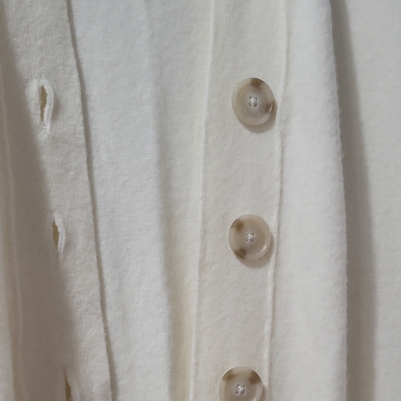 White Button-Up Cardigan - Picture 6 of 8